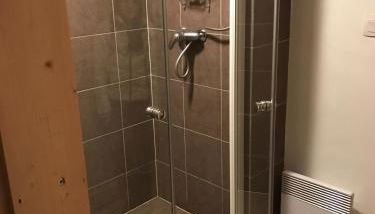 Family-friendly Self-catering Chalet Rental in Abondance - Sleeps 12 Portes du Soleil - Photo 3