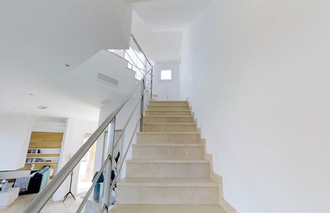 Exquisite Villa Near Beach - Heated Pool - Foto 31