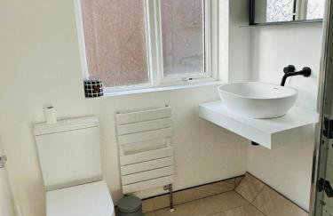 Relax in Comfort, Renovated 3 Bed Nuthall Retreat - Foto 23