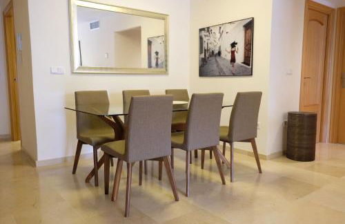 luxury modern apartment with terrace, pool and garage! - Photo 6