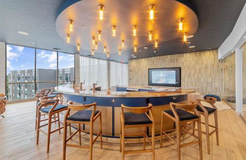 Stylish and Cozy at Revere Beach - Foto 10