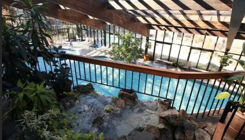 Luxe 10 guest Ski Cabin - Snowboarding Hiking Pools Golf Tennis - Foto 2