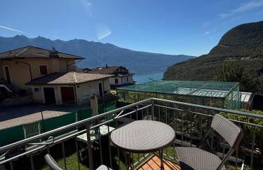 Casa del Borgo Pregasio Garden and view by Gardadomusmea - Foto 23