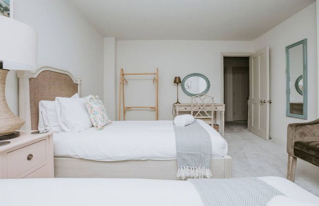 Hayward House Hot Tub Large Garden - From 1100 Per Night - Foto 23