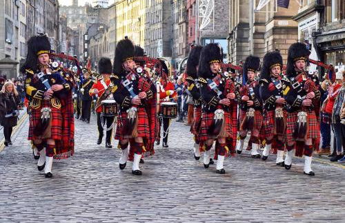 Celtic Apartment in the Heart of Central Edinburgh - Photo 20