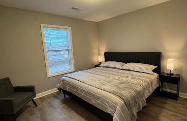 Spacious 2BR Apt with Balcony and 2 King Beds Sleeps 6 - Foto 22