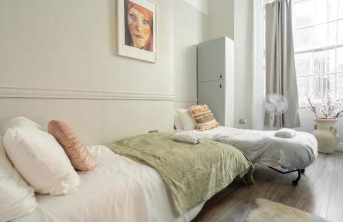 Central L1 Stay, Close to all Attractions, Parking Nearby - Foto 19