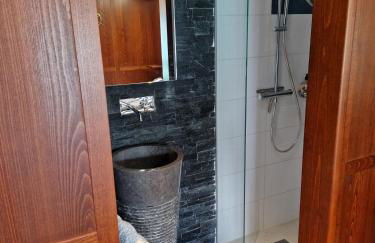 Villa pieds dans l'eau du Lac du Bourget - Foto 12