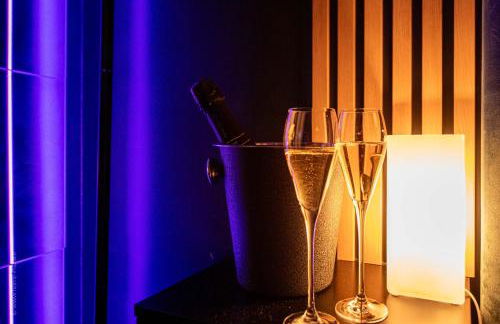 Love Room 91 avec Jacuzzi XXL - 15min Orly - 30 min Paris - Foto 8