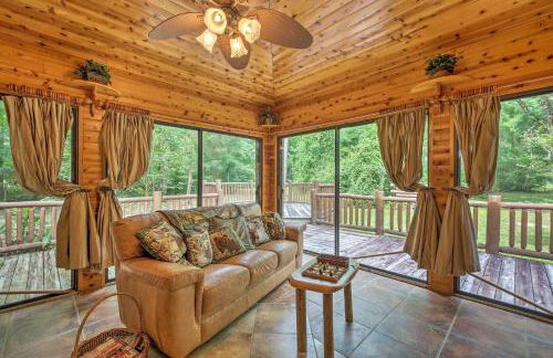Log Cabin Sanctuary in Inverness with Furnished Deck - Foto 19