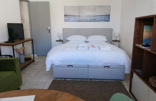 Studio calme et très lumineux, au pied de notre Dame de la Garde - Foto 3