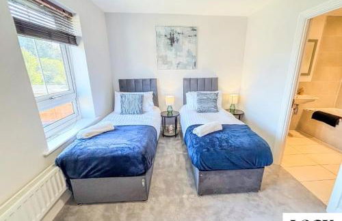 Family & Contractor Friendly 3 bed house Sleeps 8 in Maidenhead - Foto 10