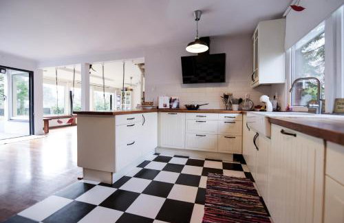 Spacious 3 Bedroom Family Oasis with Sauna, 20 min from Warsaw - Foto 3