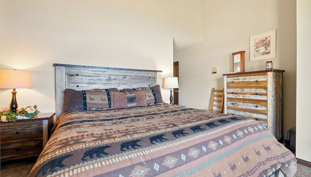 Shores Lakefront Condo - Foto 5, Habitación