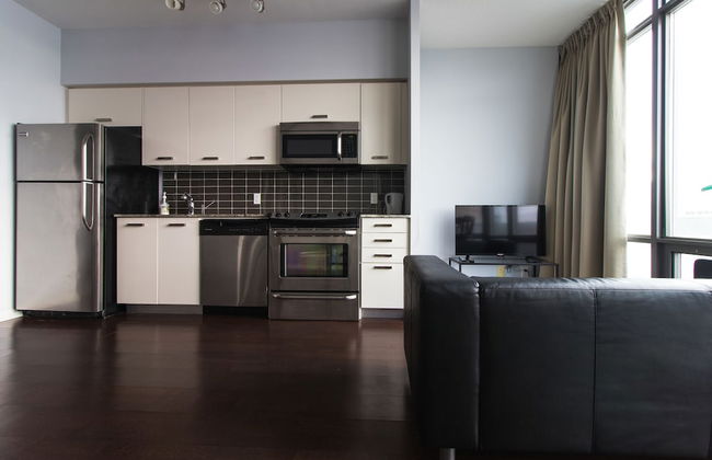 Vacation in Toronto Suites - Photo 4