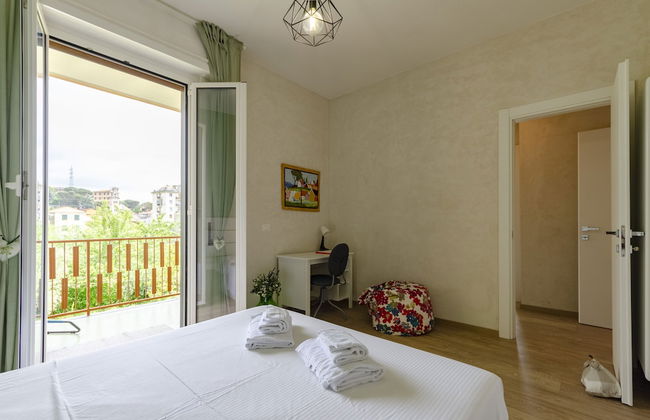 JOIVY Chic Chiavari Apt With 2 Spacious Terraces - Foto 7