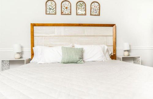 Ultimate Getaway with Pool and Games - Foto 24