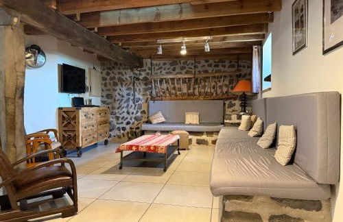 Gîte L'ESTAOU, 3 épis, 15 pers, 18 couchages - Ancienne ferme rénovée - Label Ecogîte - Foto 3