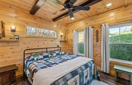 WiFi Hot Tub & Pets - EagleRock Retreat in RRG - Foto 17