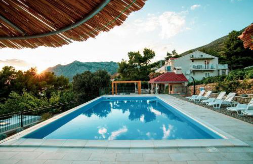 Beachfront Apartments Vala with a swimming pool - Photo 23