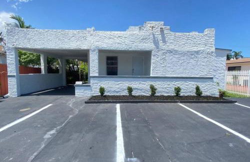 Heart of Miami sleeps 10 near Little Havana Beaches - Foto 38