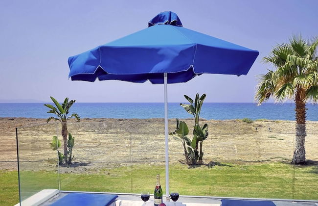 Blue - Beach Front Spectacular Villa Sleeps 10 - Foto 77