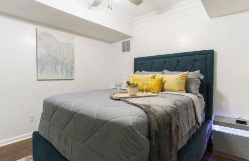 Relaxing Retreat with 55-Inch TV and Lake Views - Foto 3