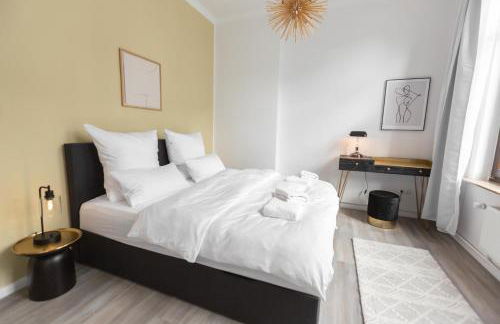Bheaven I Golden Wave Premium Apartment - Photo 4