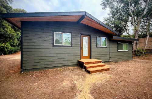 Freshly Renovated Family Home with Game Room, AC, King Bed, Luxury Bathroom - Foto 15