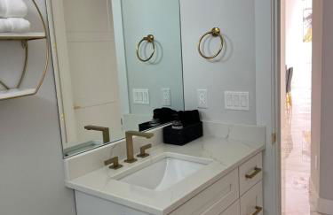 Upscale Getaway - Foto 17