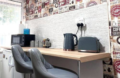 Cosy Flat 6 People, Short Drive - NEC-Airport-Birmingham-Solihull - Foto 15