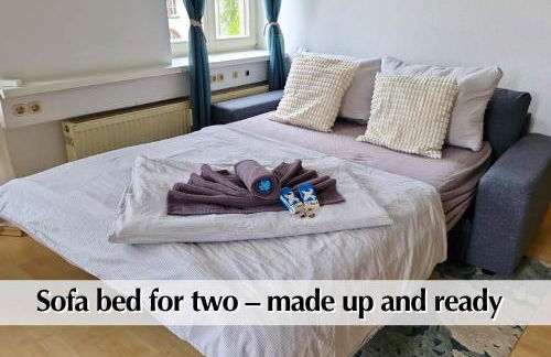 Calm City Escape - 75m2 Central Berlin Altbau-Apartment, 2BR, Smart-TV, Garden - Foto 23