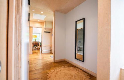 Rosemary Lodge 2BR with Hot Tub near Black Mountain - Foto 26