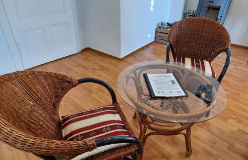 Ehemalige Bibliothek Apartment für 2 mit Küche Kamin Netflix Parken und Hofladen - Foto 11