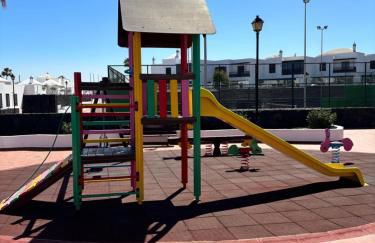 Casa amplia y moderna de 3 habitaciones en complejo con piscina - Foto 29