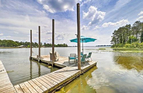 Home on Jordan Lake with Shared Dock and Boat Slip! - Foto 2
