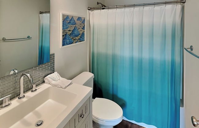 Sunset Water View by Silver Sands Vacation Rentals - Photo 32