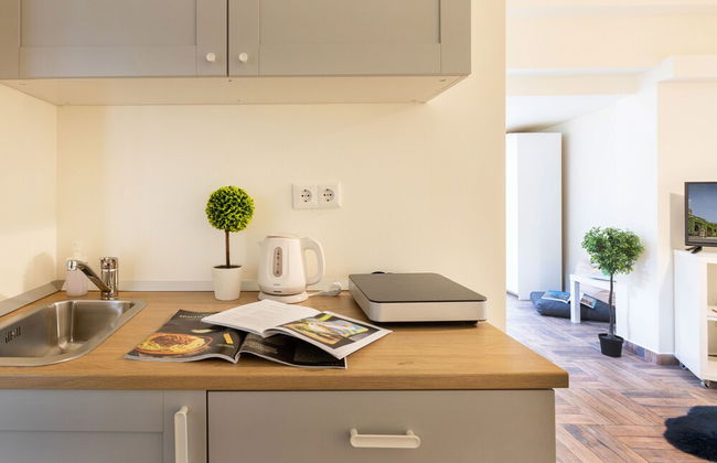 Cozy and Modern Studio Near City Center - Foto 10