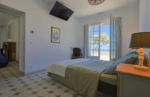 Mas provençal avec piscine chauffée, tennis, pétanque, vue mer, 20 min St Tropez - Foto 8
