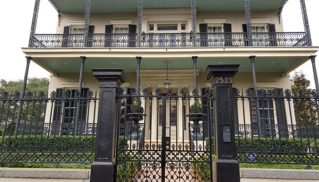 Una de las típicas mansiones de Garden District