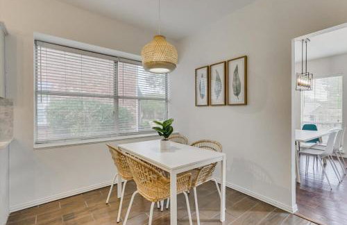 Spacious 6BR Pool Hot Tub & Game Room - Foto 12