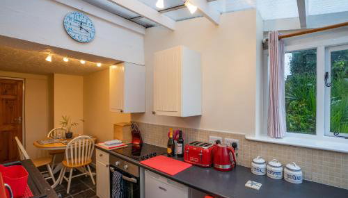 Looe Self Catering - Photo 4