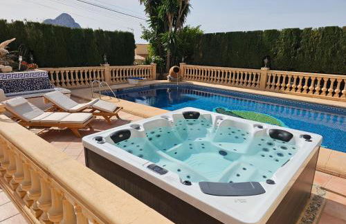 Luxury Villa - pool, hot tub, aircon, TVs, home cinema, office, Gbit Internet, sports equipment - Foto 4