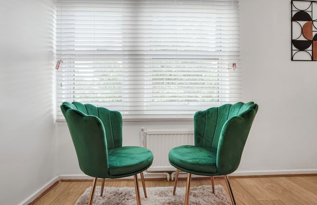 Apartment-sleeps3-heating-television-internet - Photo 12