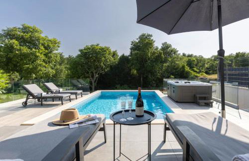 Villa LULU with heated pool, sauna & hot tub - Photo 6