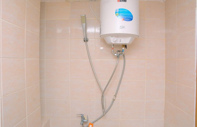 Minimalist and Cozy 2BR Apartment at Casablanca East Residence - Foto 14