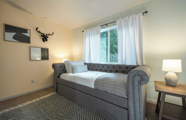 Alpine Bay by Avantstay 5mins To Diamond Peak Skiing w/ Expansive Deck - Foto 23