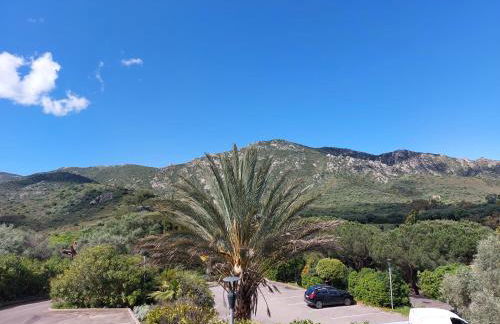 Charmant T3 avec Vue Panoramique sur la Mer, Terrasse, Piscine et à seulement 300m de la plage de la Roya - Foto 12