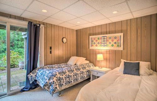 Deck and Grill, Walk to Beaches! Falmouth Retreat - Foto 72