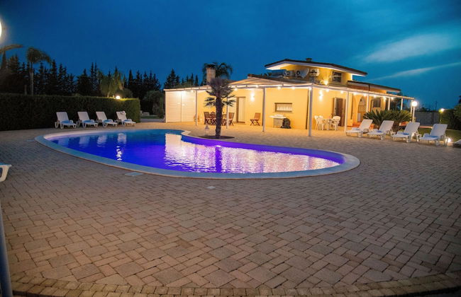 Villa With Large Swimming Pool Salento - Foto 6